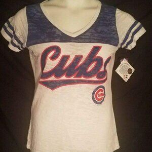 Touch by Alyssa Milano Chicago Cubs G-111 V-Neck T-Shirt - Large